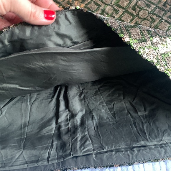 Banana Republic 4P sequin skirt - Picture 4 of 5